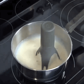 "Stirr" der automatischer Saucenrührer