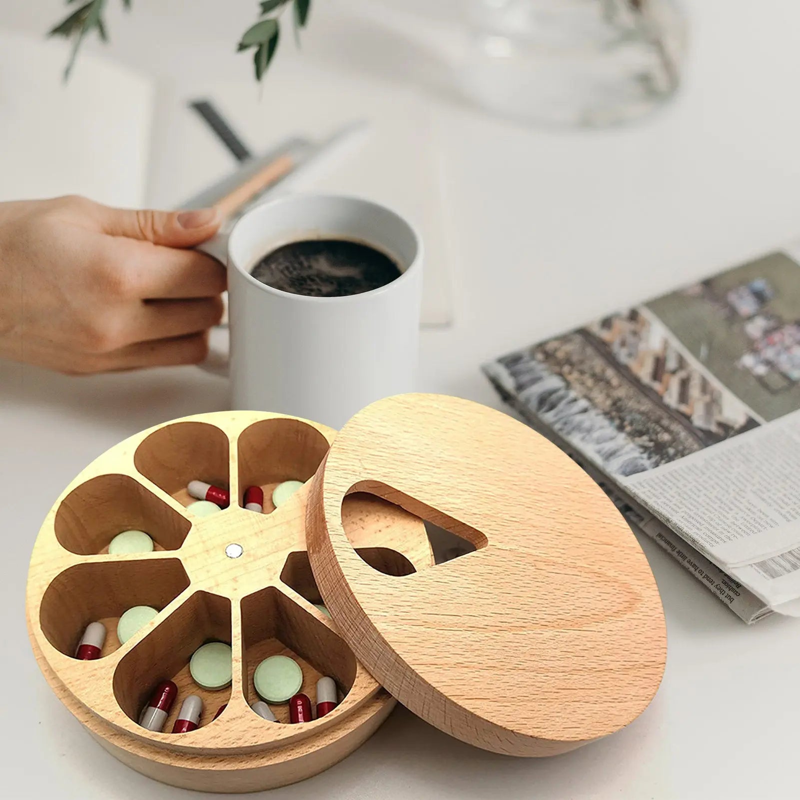 Tablettenbox für 7 Tage aus Massivholz